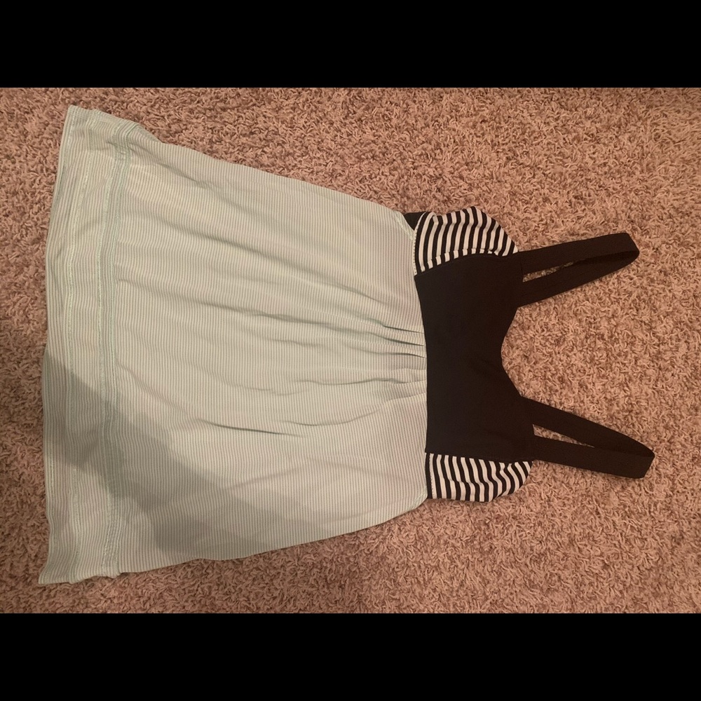 Lululemon top